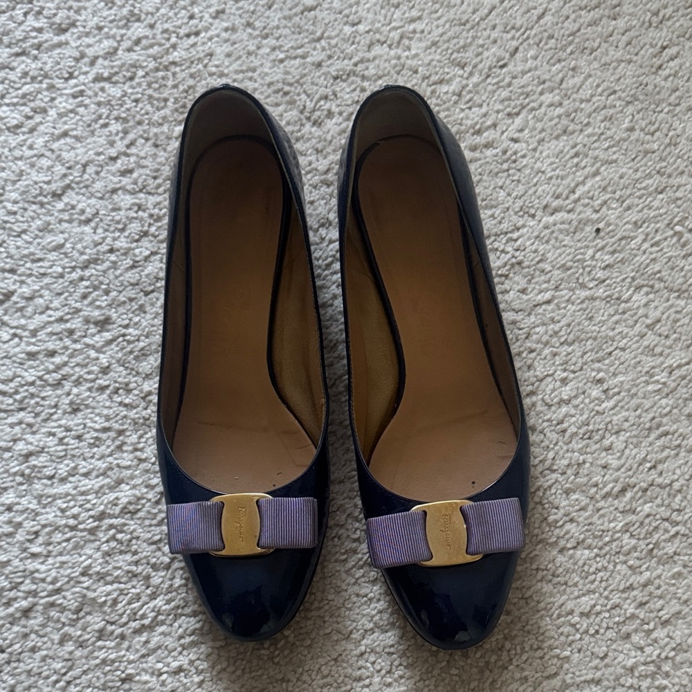 Salvatore Ferragamo Navy Heels with Gold and Purple Bow